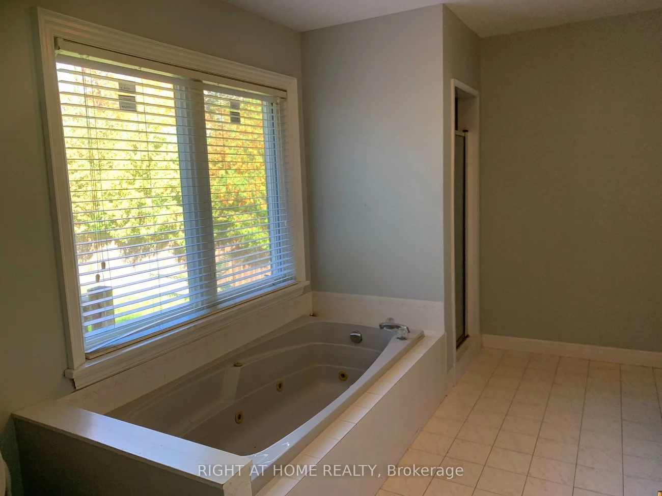 565, Wildwood, 1020 - WO West, Oakville