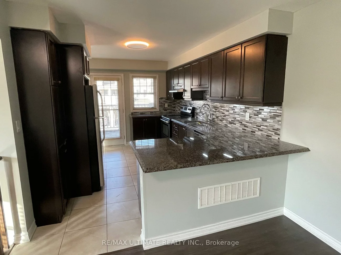 348, Sixteen Mile, 1008 - GO Glenorchy, Oakville