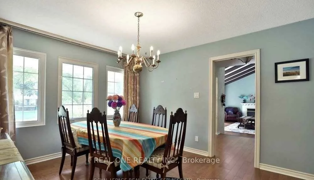 236, Ash Tree, 1006 - FD Ford, Oakville