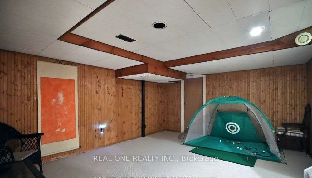 236, Ash Tree, 1006 - FD Ford, Oakville