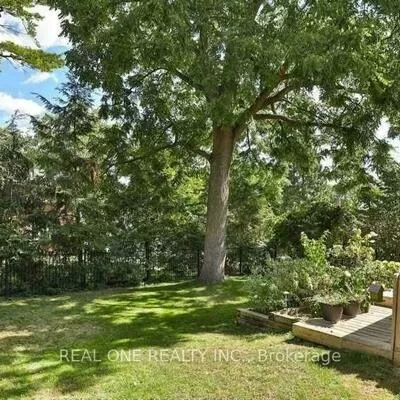 236, Ash Tree, 1006 - FD Ford, Oakville