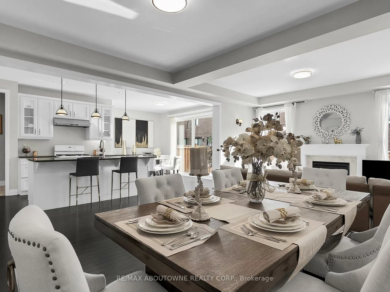 282, Bethpage, 1008 - GO Glenorchy, Oakville