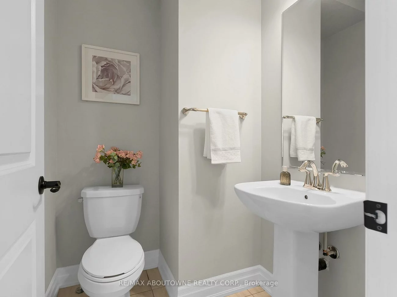 282, Bethpage, 1008 - GO Glenorchy, Oakville