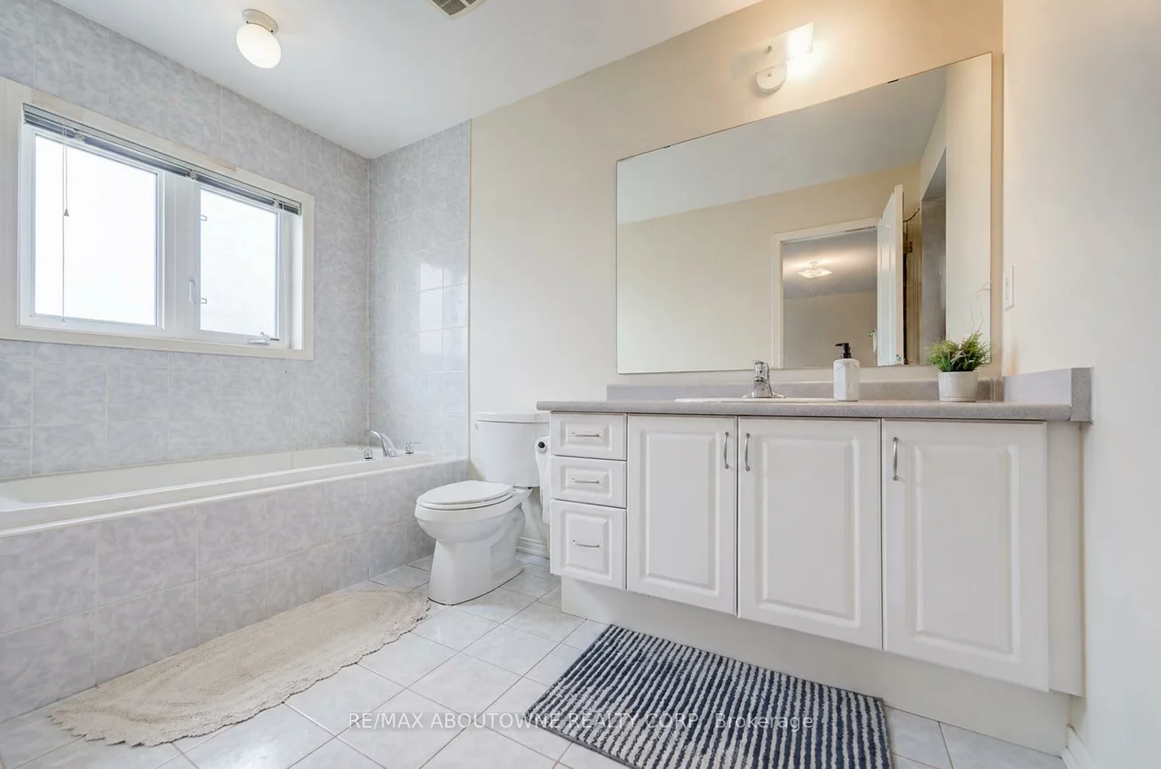 3058, Janice, 1008 - GO Glenorchy, Oakville