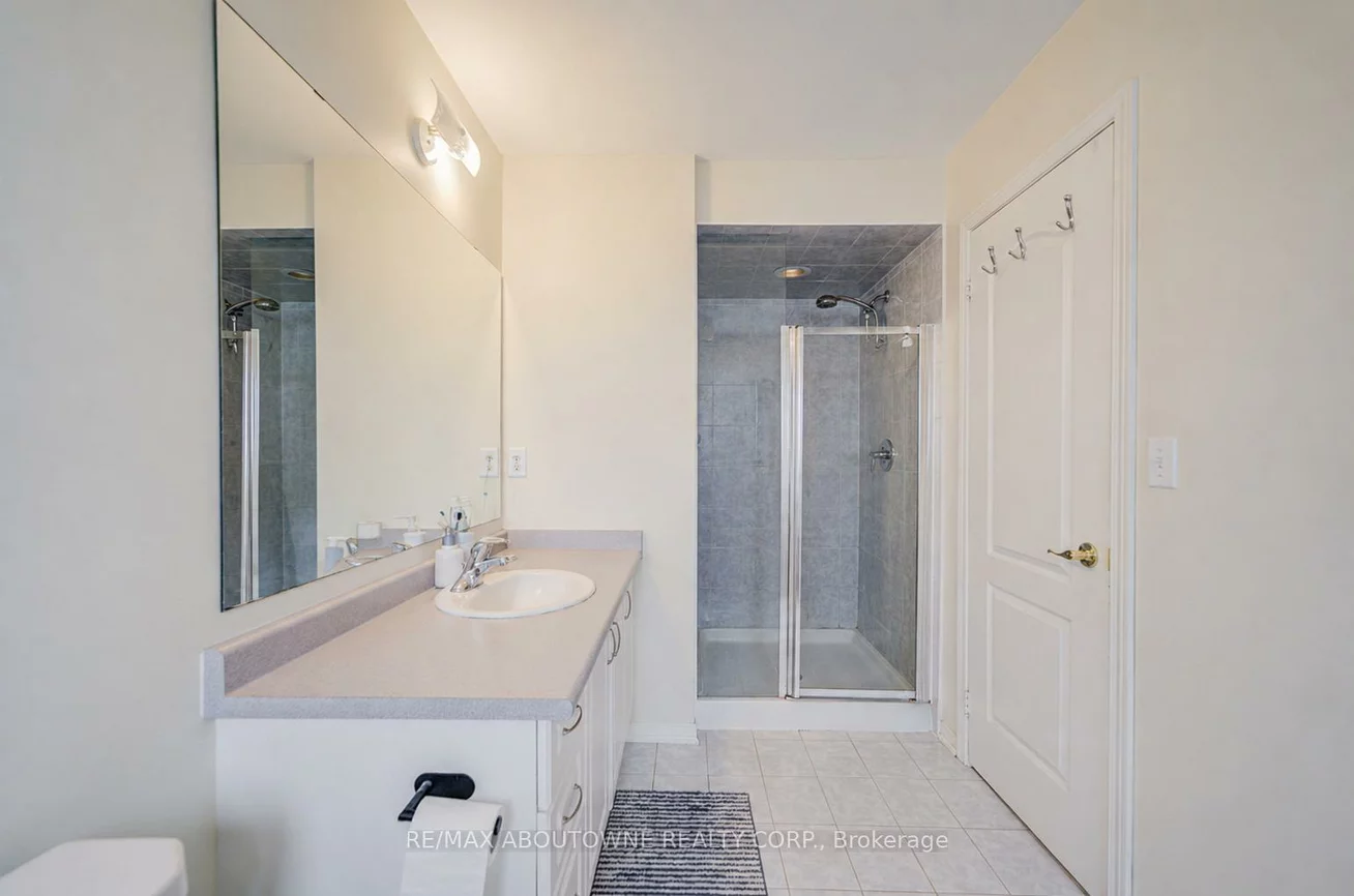 3058, Janice, 1008 - GO Glenorchy, Oakville