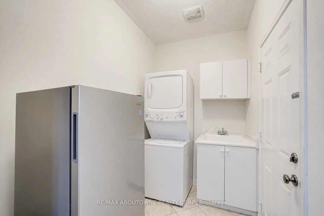 3058, Janice, 1008 - GO Glenorchy, Oakville