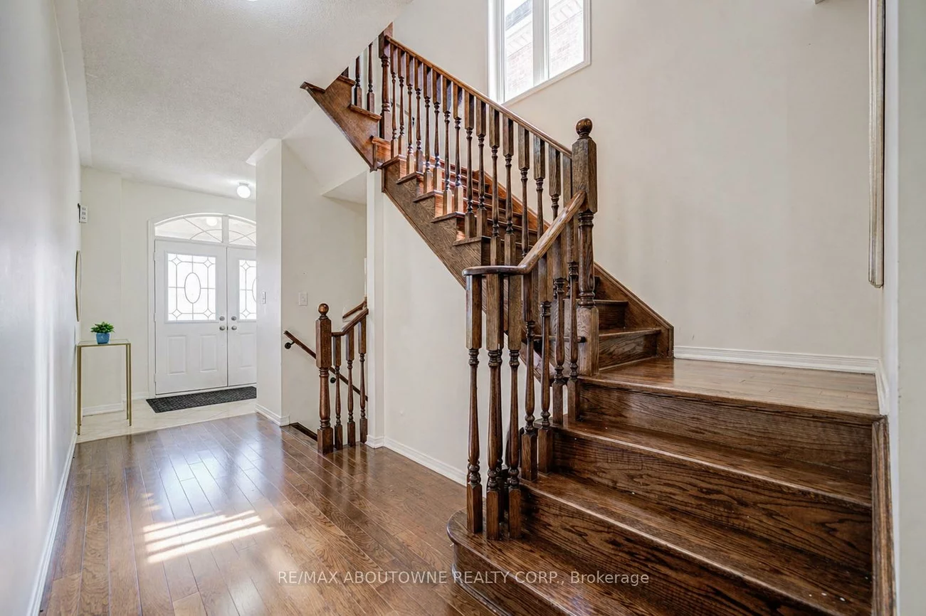 3058, Janice, 1008 - GO Glenorchy, Oakville