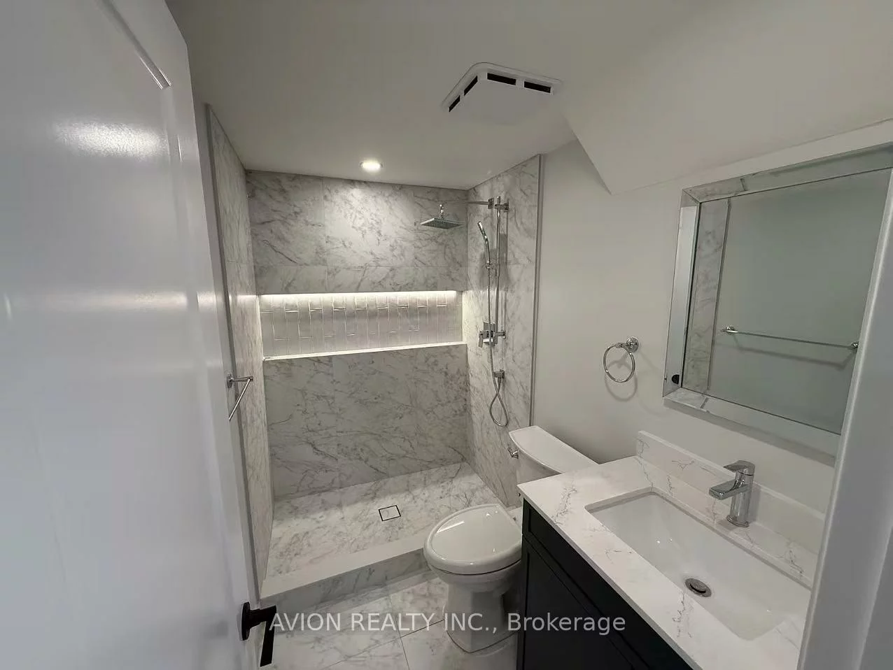 Bsmt 1438, Winterbourne, 1004 - CV Clearview, Oakville