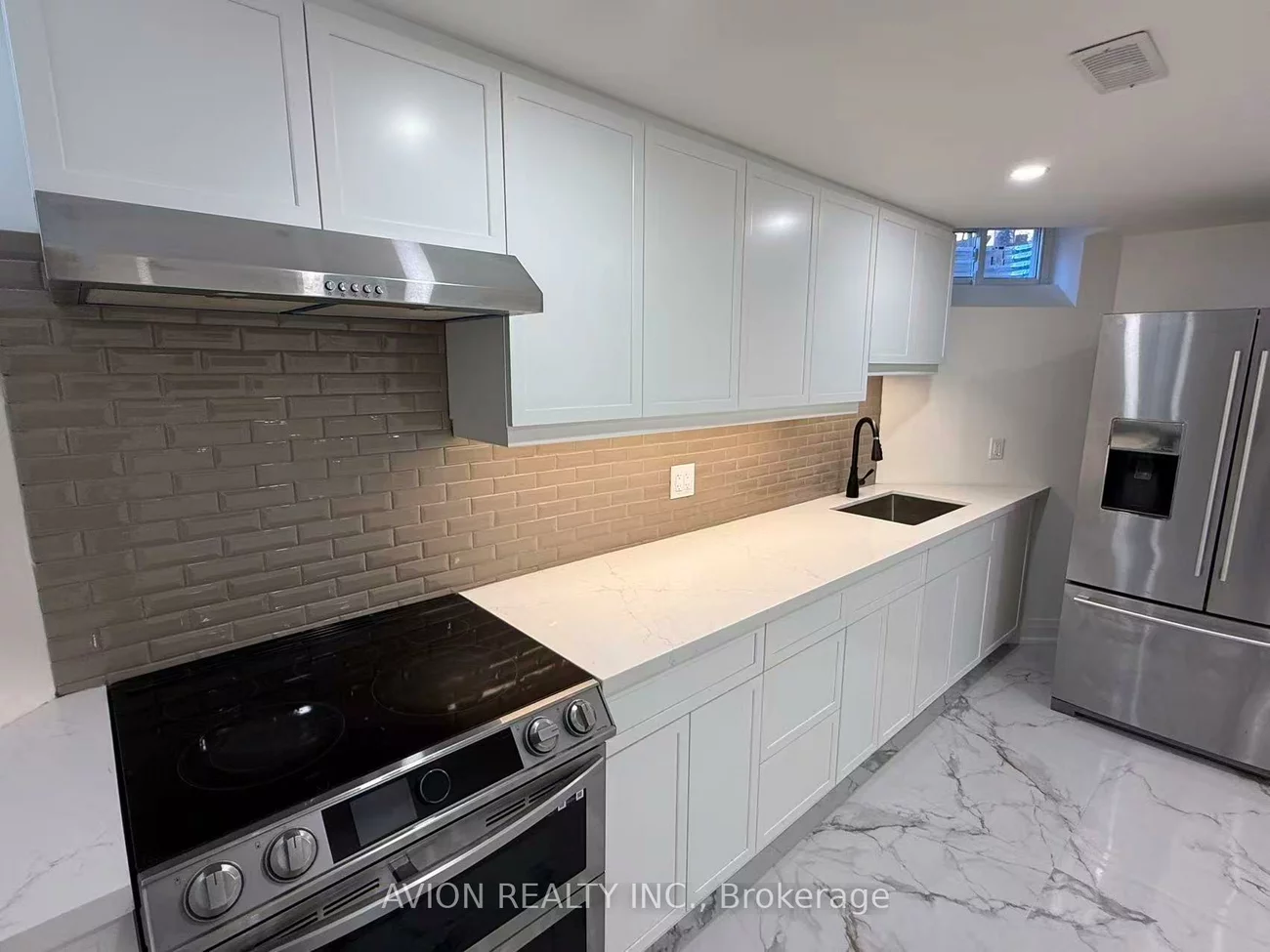 Bsmt 1438, Winterbourne, 1004 - CV Clearview, Oakville