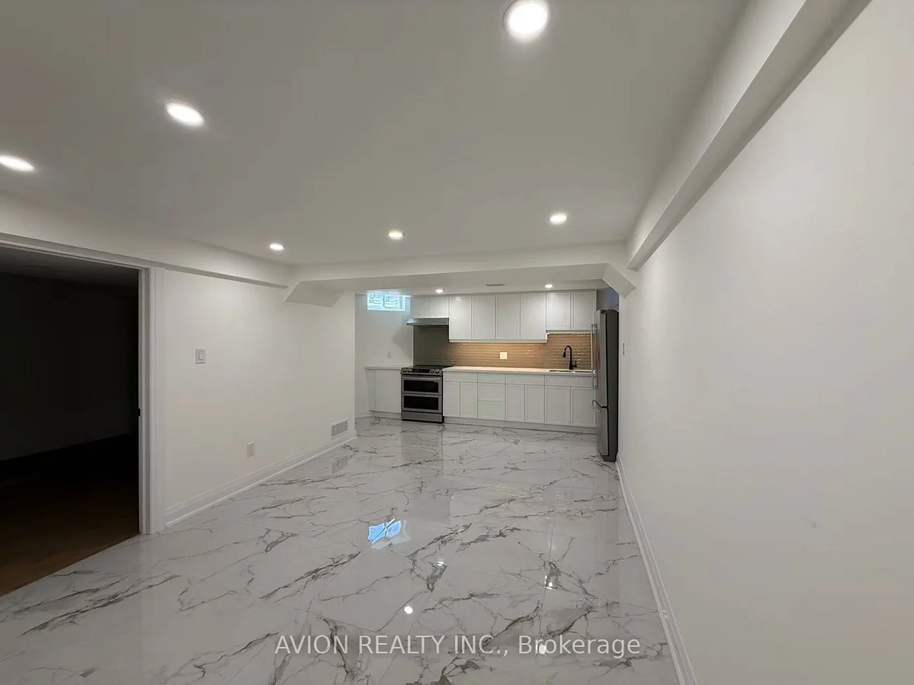 Bsmt 1438, Winterbourne, 1004 - CV Clearview, Oakville