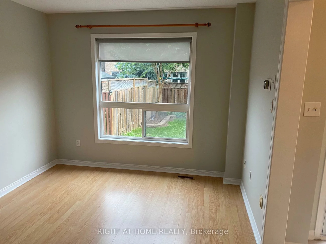 2351, Newcastle, 1022 - WT West Oak Trails, Oakville
