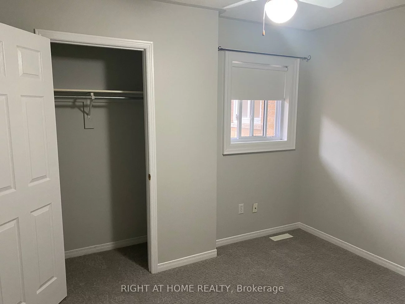 2351, Newcastle, 1022 - WT West Oak Trails, Oakville