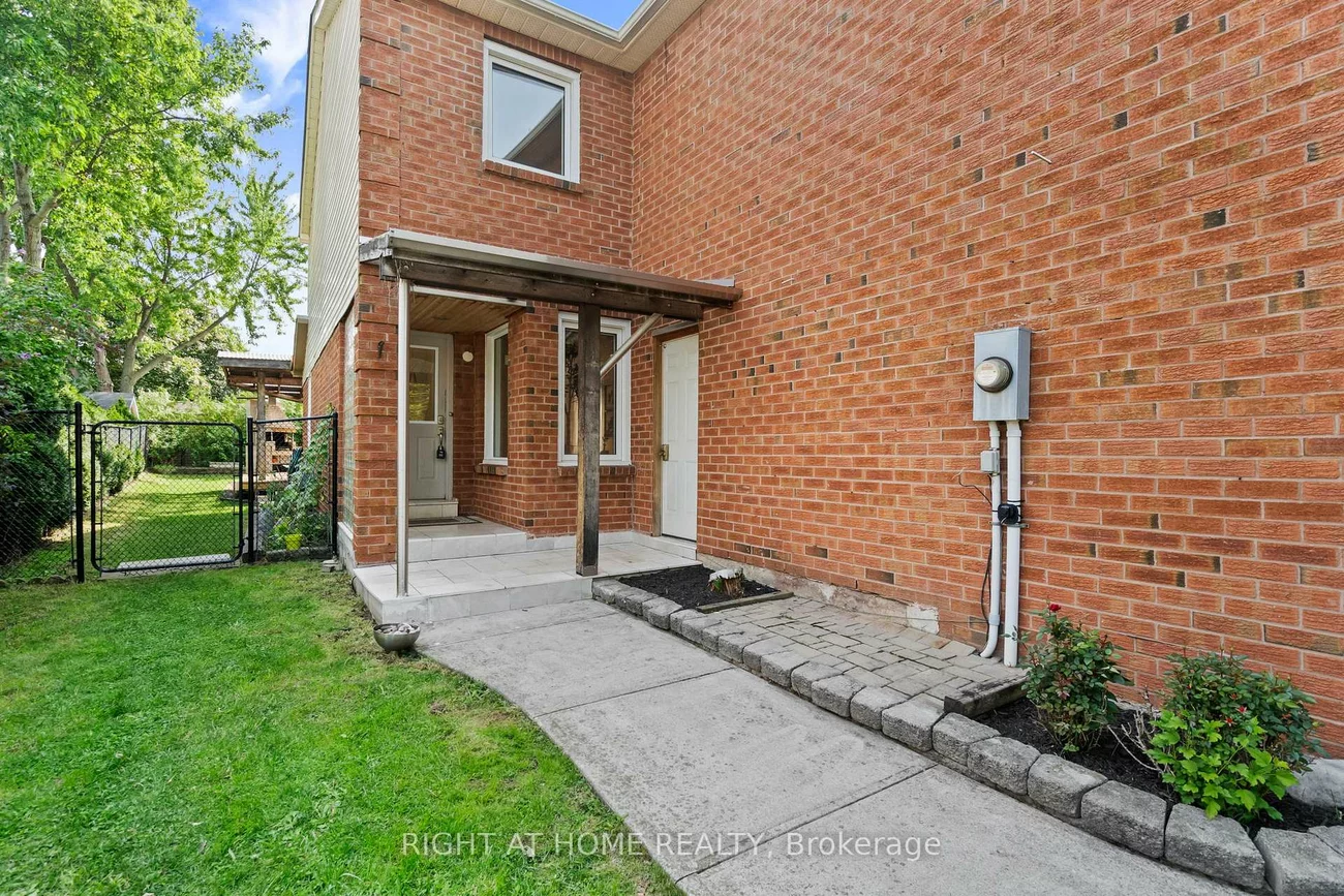 2064, Glenada, 1018 - WC Wedgewood Creek, Oakville