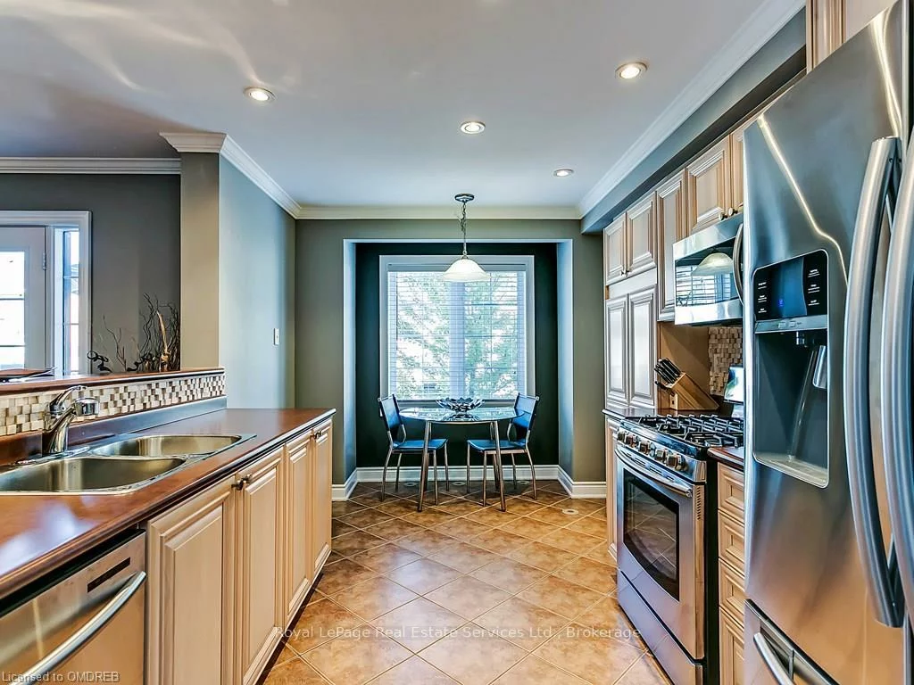 3052, Drumloch, 1000 - BC Bronte Creek, Oakville