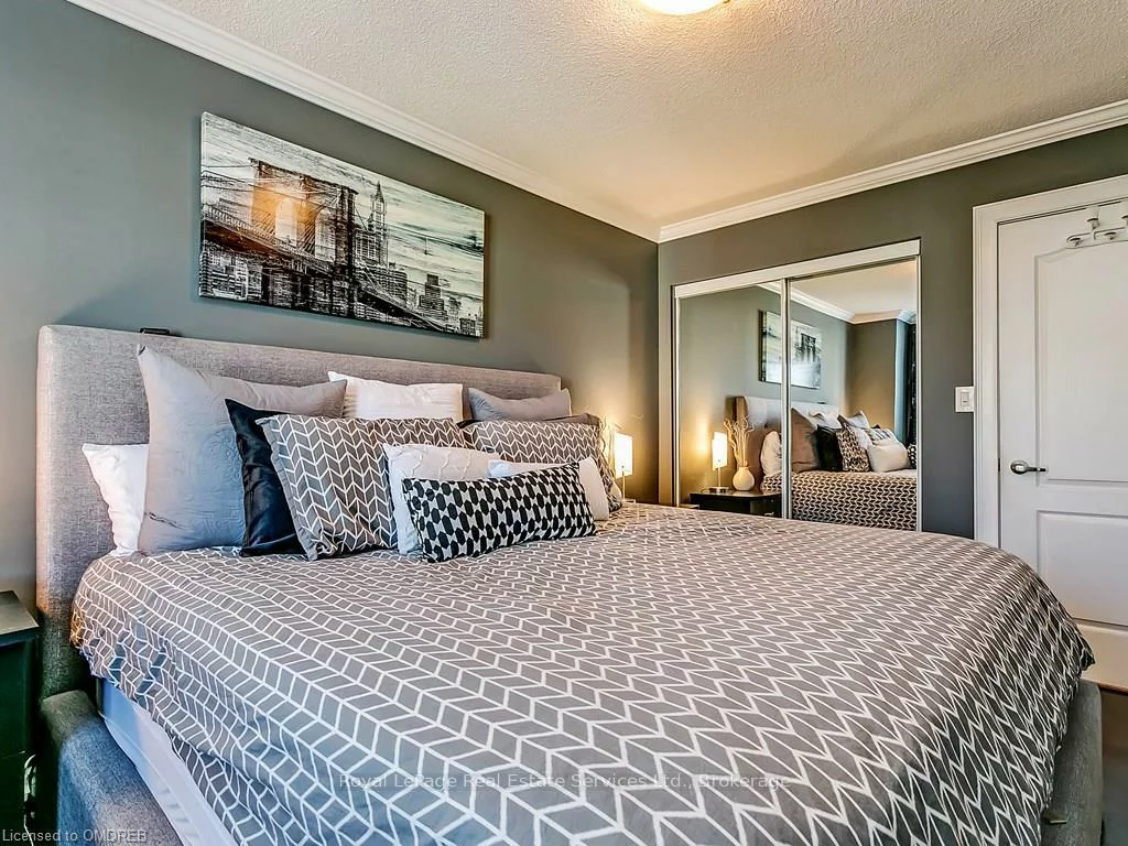 3052, Drumloch, 1000 - BC Bronte Creek, Oakville