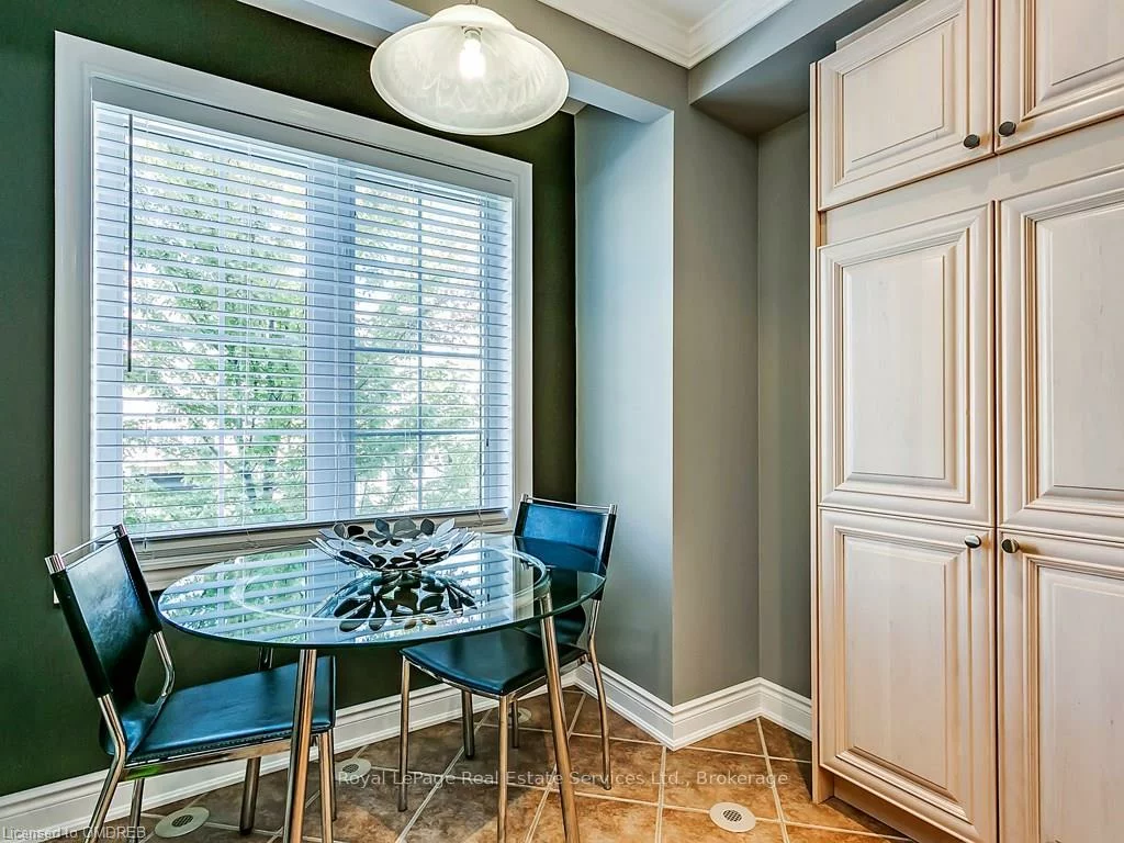 3052, Drumloch, 1000 - BC Bronte Creek, Oakville