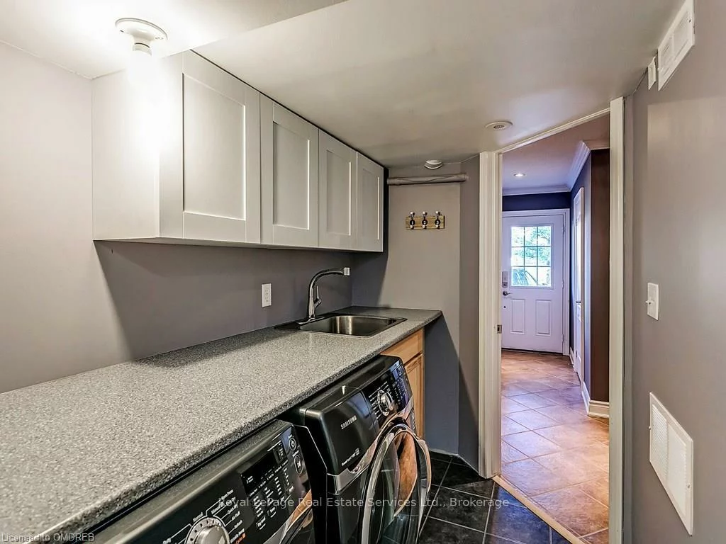 3052, Drumloch, 1000 - BC Bronte Creek, Oakville