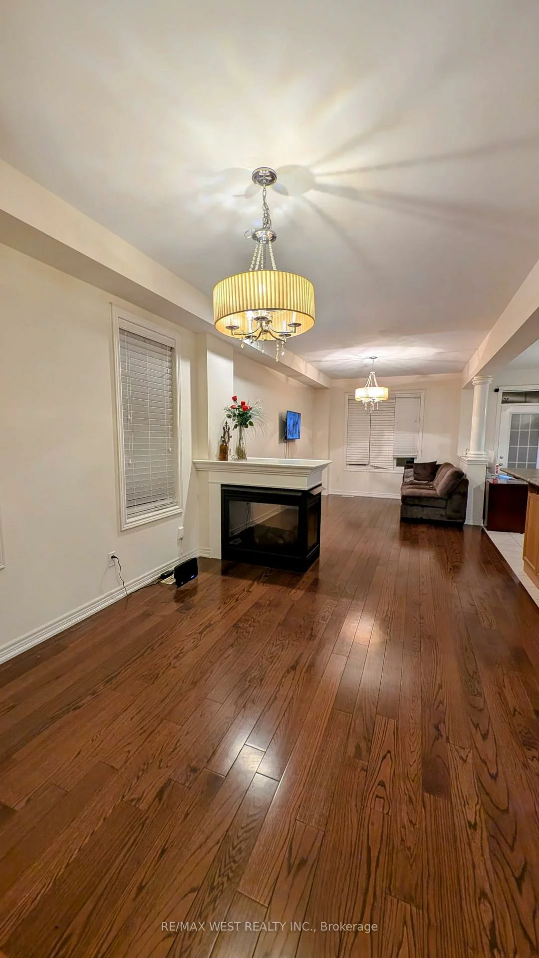 3063, Isaac, 1008 - GO Glenorchy, Oakville