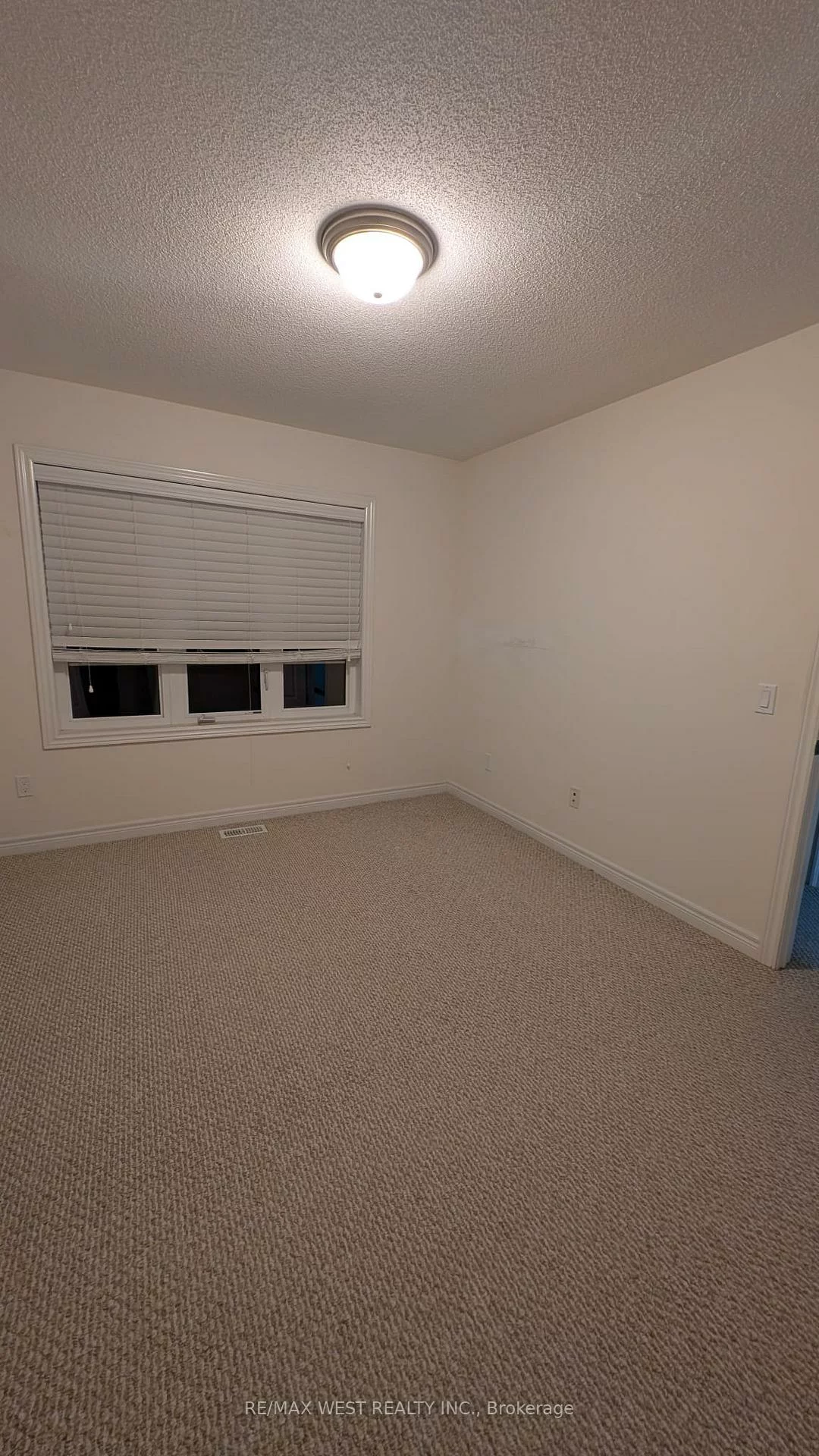 3063, Isaac, 1008 - GO Glenorchy, Oakville