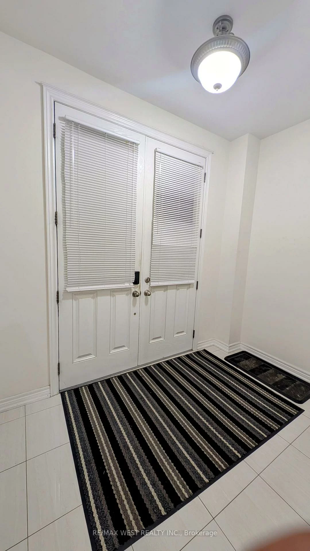 3063, Isaac, 1008 - GO Glenorchy, Oakville