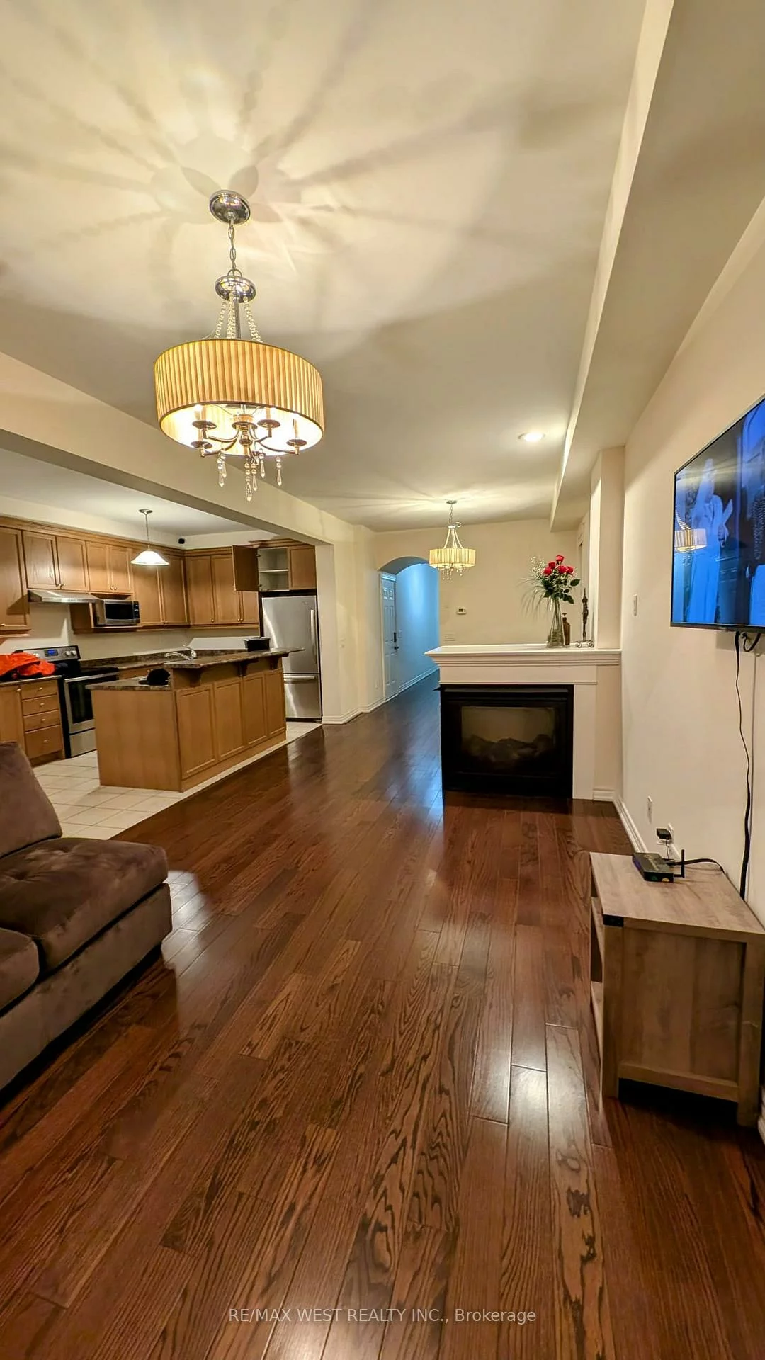 3063, Isaac, 1008 - GO Glenorchy, Oakville