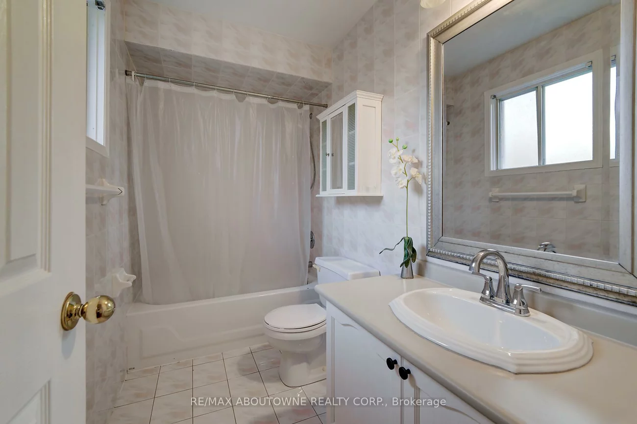 1154, Glen Valley, 1022 - WT West Oak Trails, Oakville