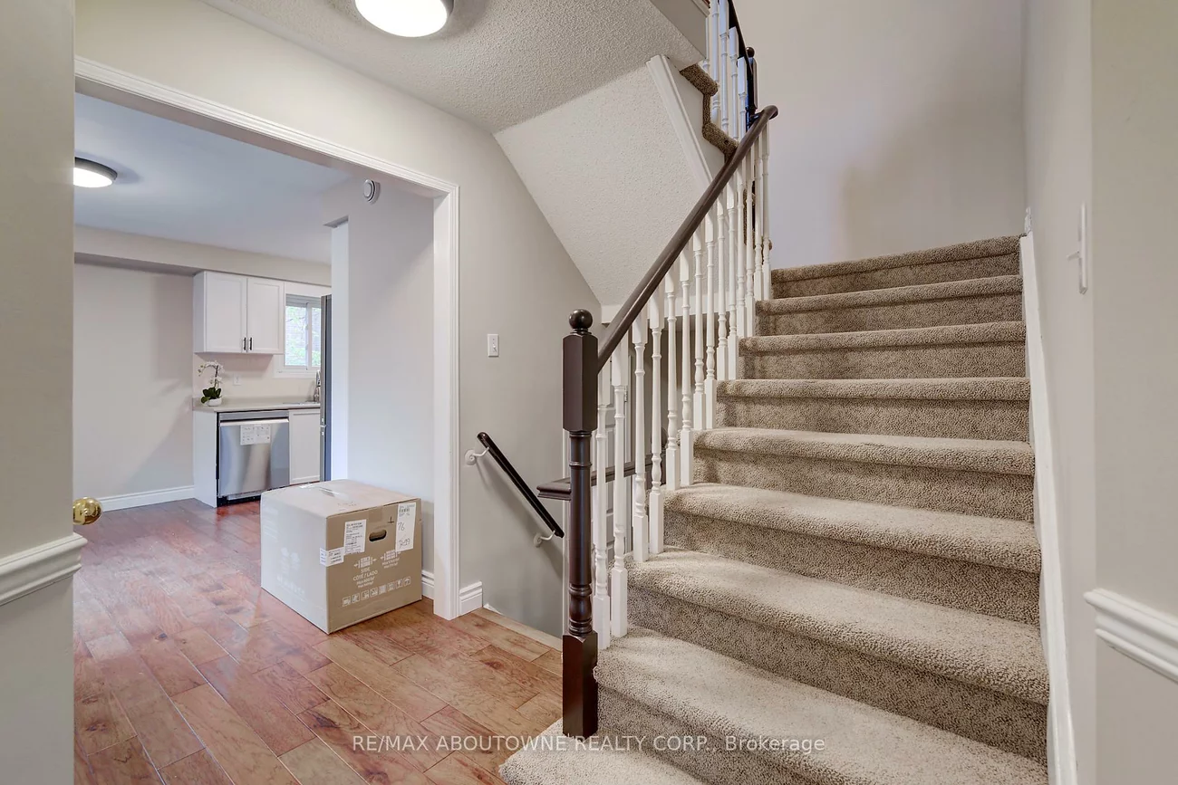 1154, Glen Valley, 1022 - WT West Oak Trails, Oakville
