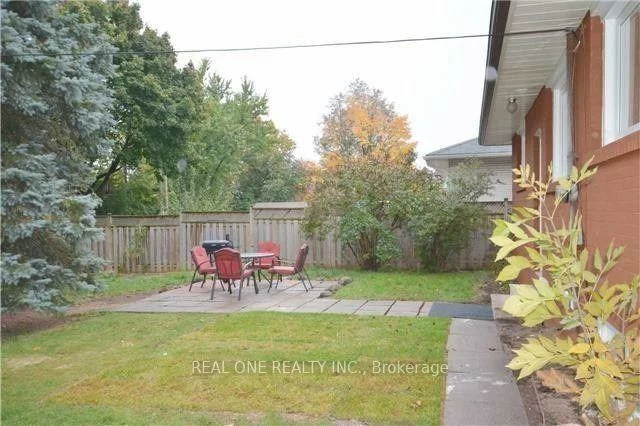 58, Sewell, 1003 - CP College Park, Oakville