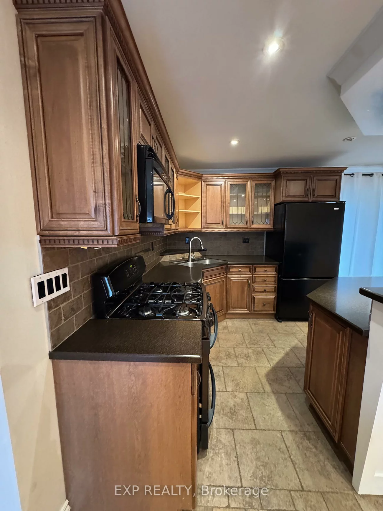 1175, Pinegrove, 1020 - WO West, Oakville
