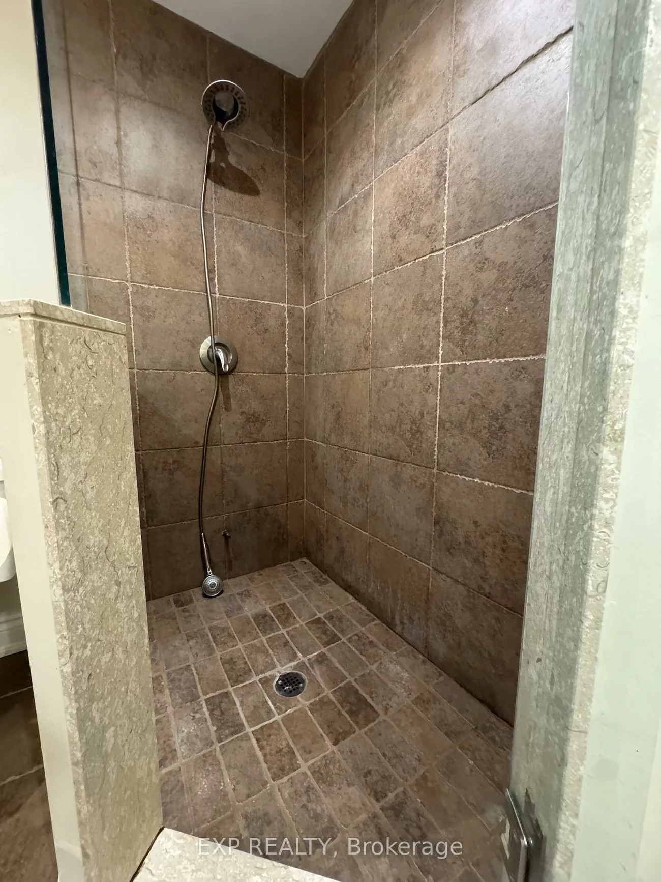 1175, Pinegrove, 1020 - WO West, Oakville