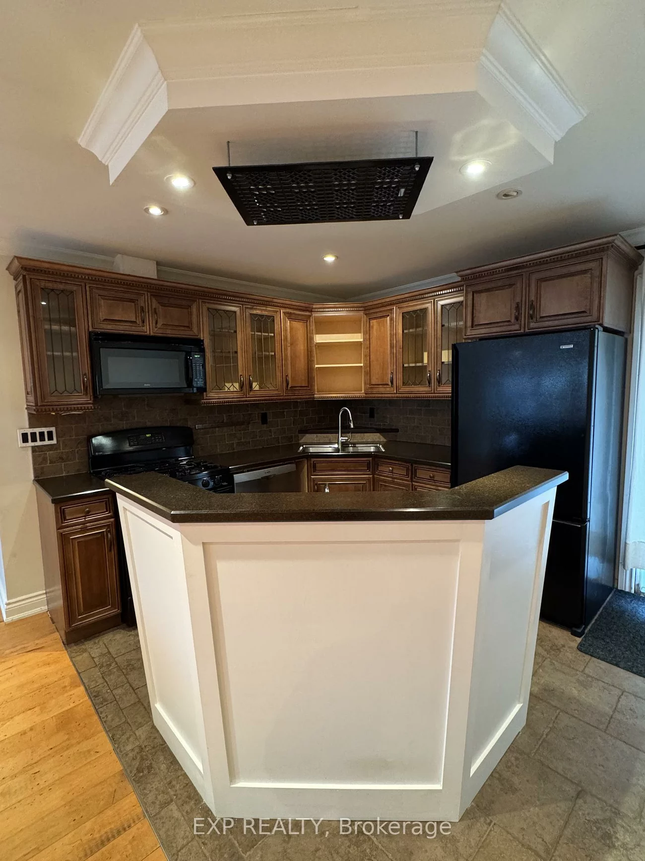 1175, Pinegrove, 1020 - WO West, Oakville