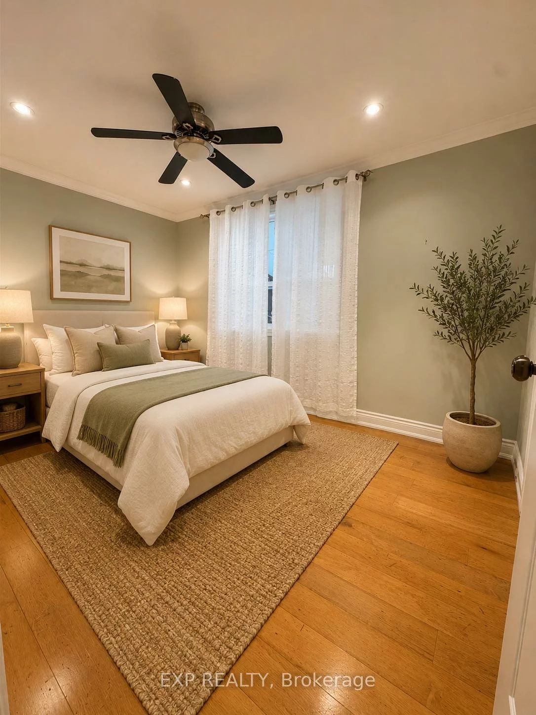 1175, Pinegrove, 1020 - WO West, Oakville