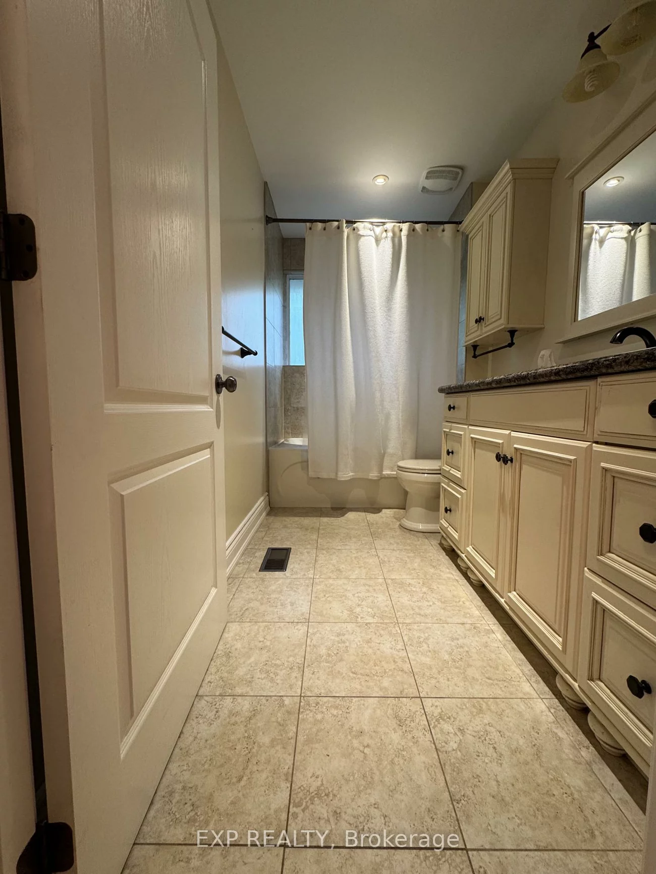1175, Pinegrove, 1020 - WO West, Oakville