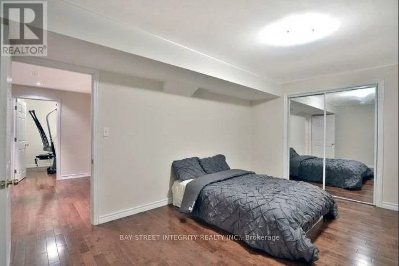 1383, Liverpool, 1022 - WT West Oak Trails, Oakville