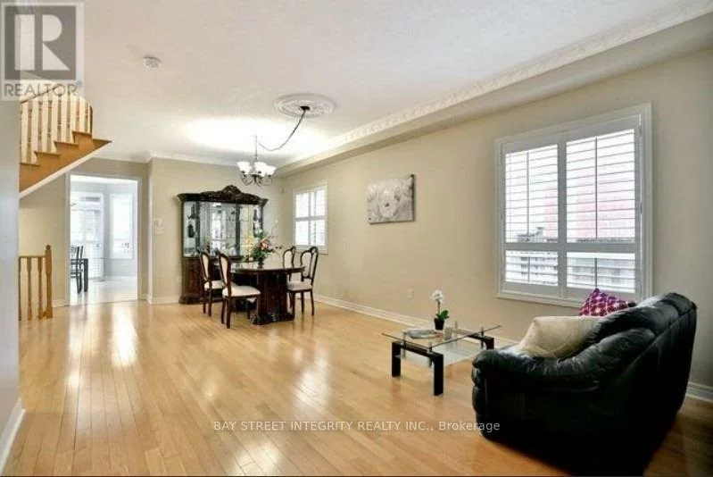1383, Liverpool, 1022 - WT West Oak Trails, Oakville