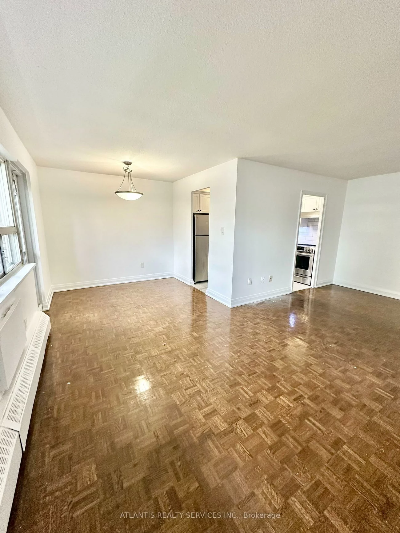 50, East, 1001 - BR Bronte, Oakville