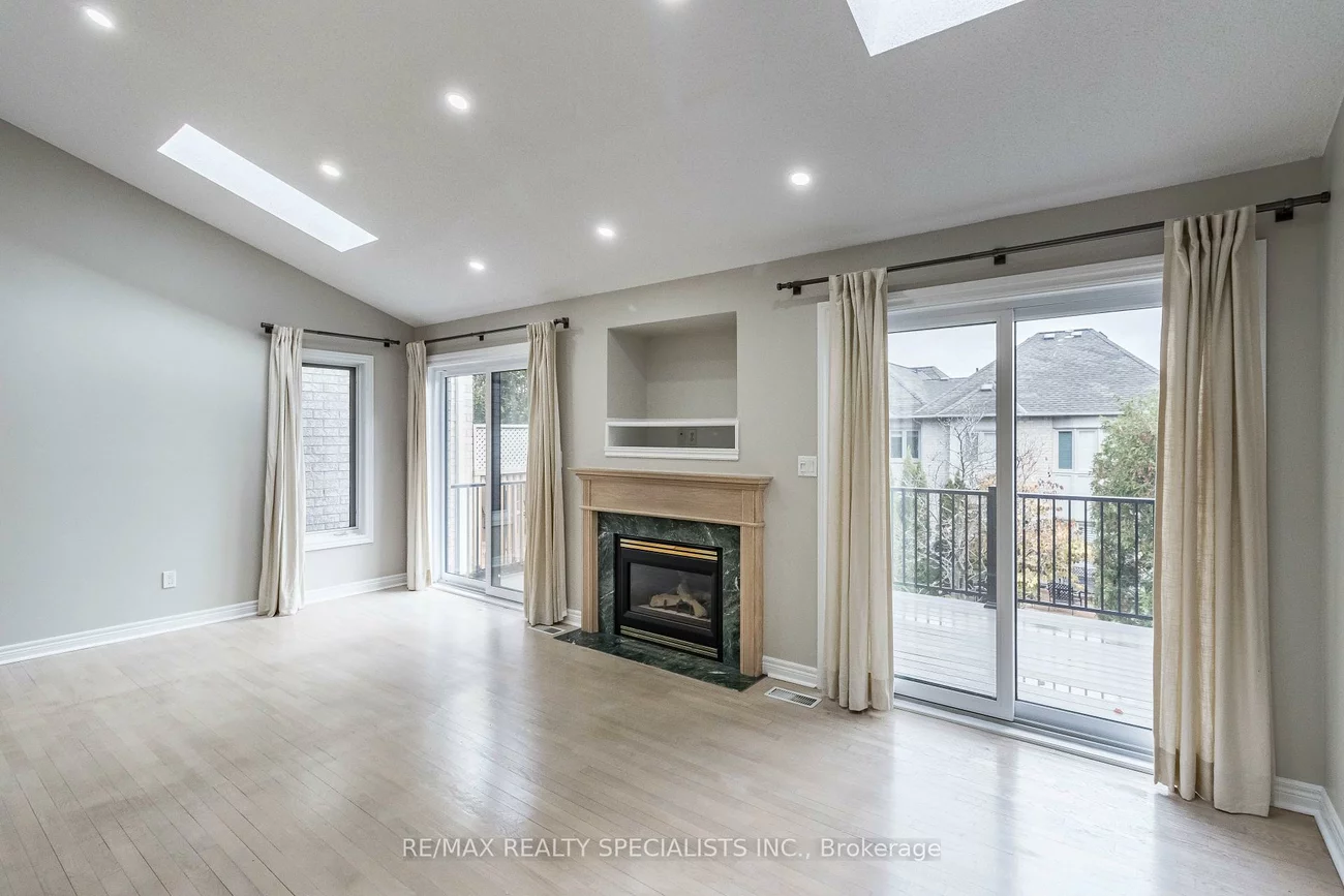 2115, Pinevalley, 1009 - JC Joshua Creek, Oakville