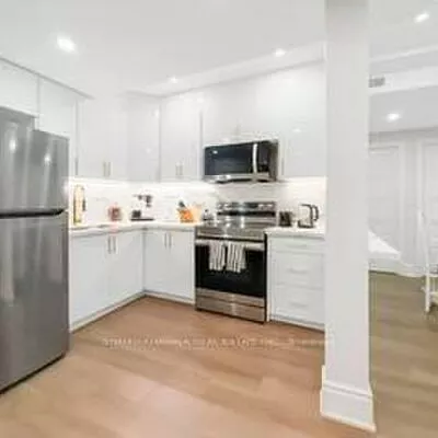 1328, Aymond, 1010 - JM Joshua Meadows, Oakville