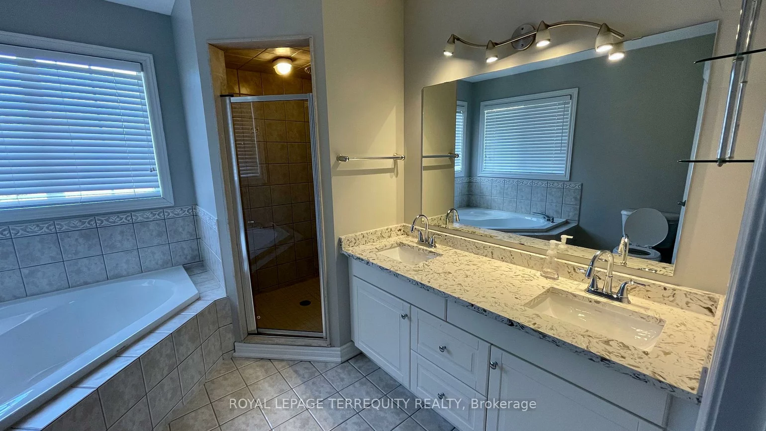 2114, Helmsley, 1019 - WM Westmount, Oakville