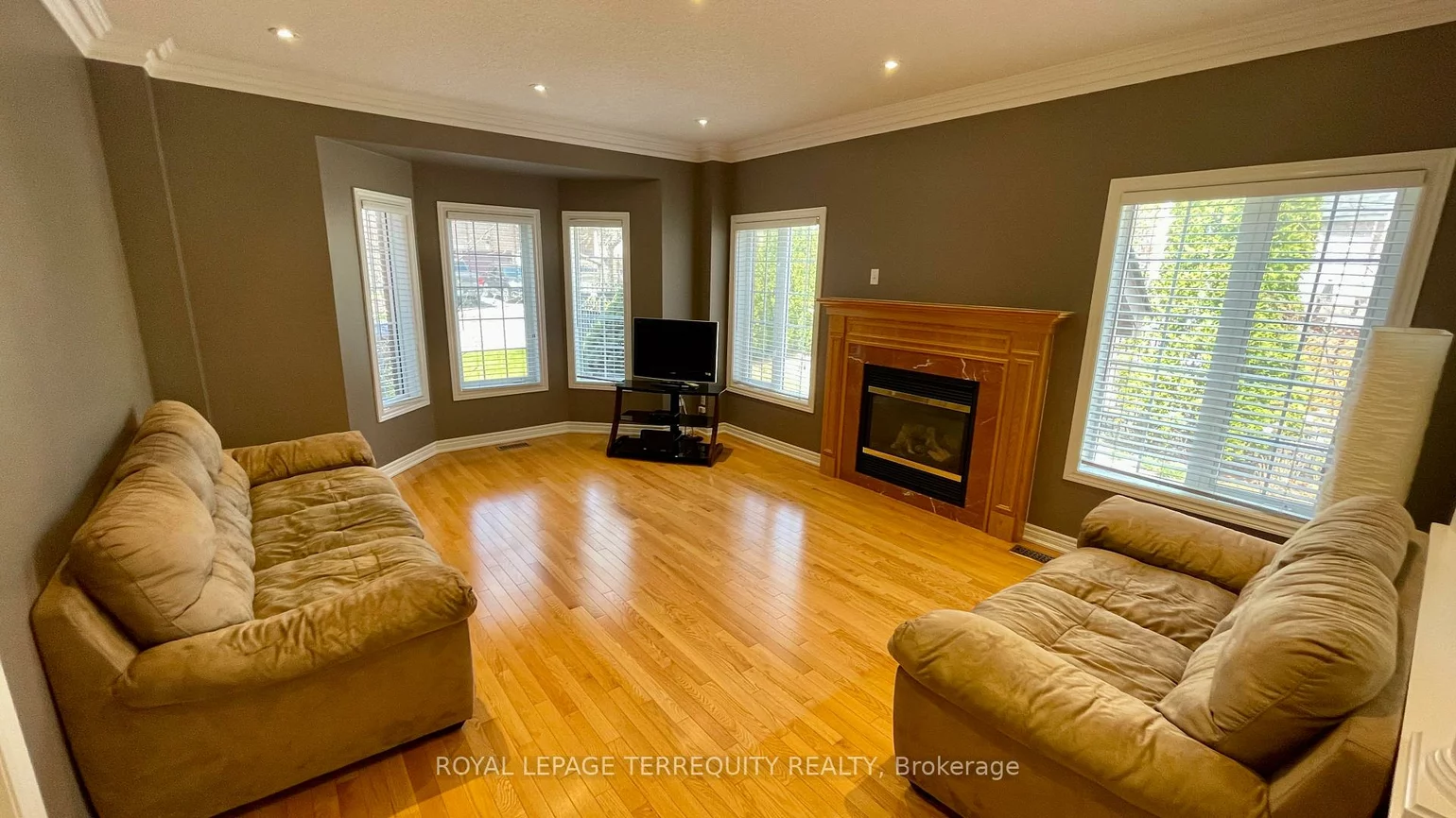2114, Helmsley, 1019 - WM Westmount, Oakville