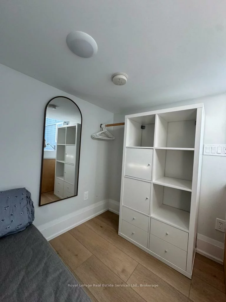 40, Bond, 1002 - CO Central, Oakville