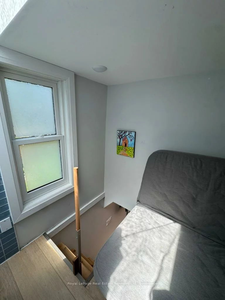 40, Bond, 1002 - CO Central, Oakville