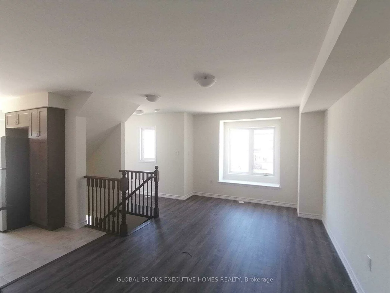 3461, Vernon Powell, 1008 - GO Glenorchy, Oakville