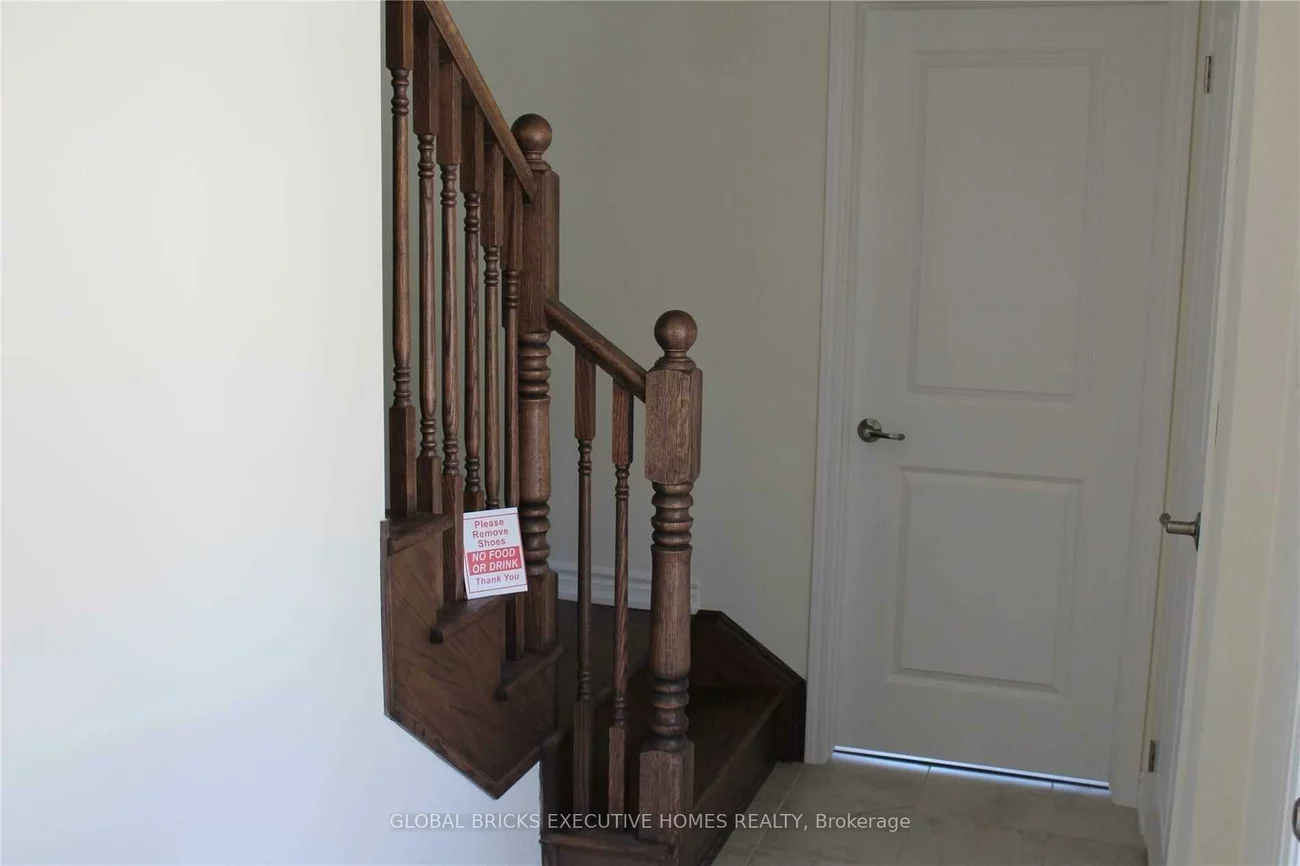 3461, Vernon Powell, 1008 - GO Glenorchy, Oakville