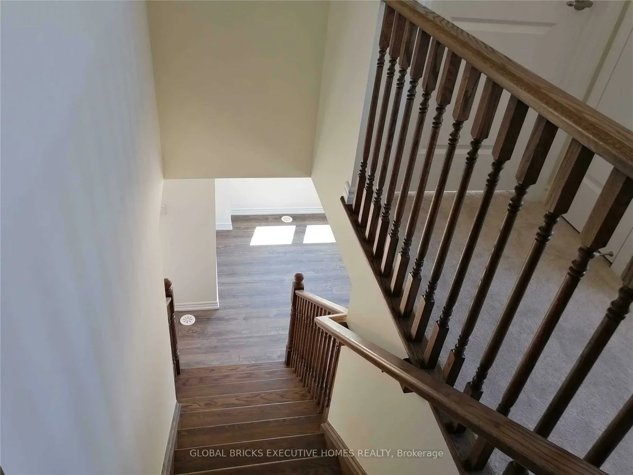 3461, Vernon Powell, 1008 - GO Glenorchy, Oakville