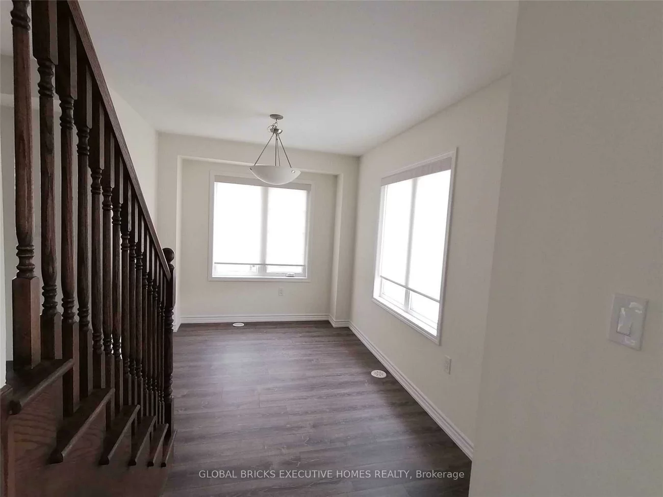 3461, Vernon Powell, 1008 - GO Glenorchy, Oakville