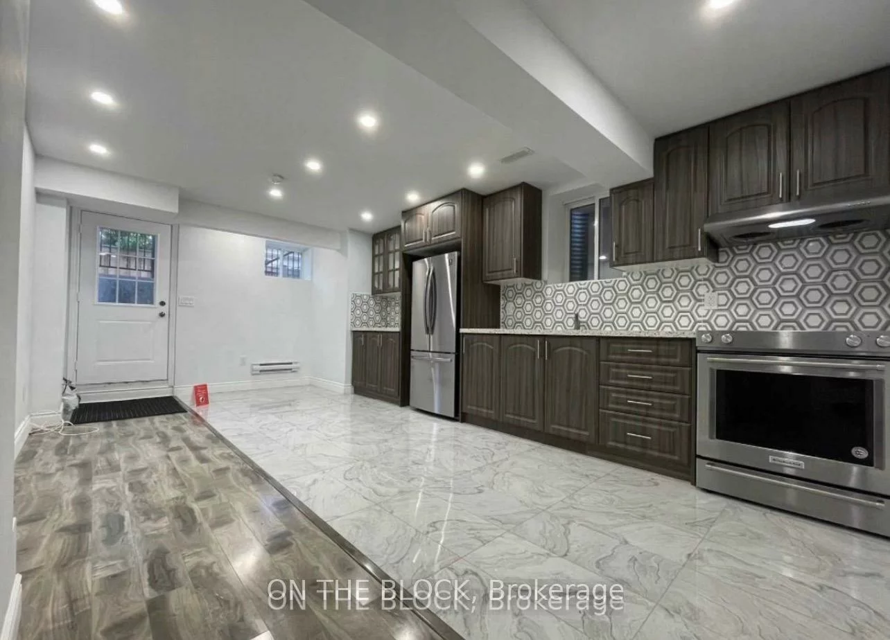 362, North Park Blvd, 1008 - GO Glenorchy, Oakville