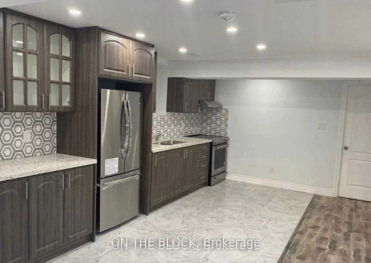 362, North Park Blvd, 1008 - GO Glenorchy, Oakville