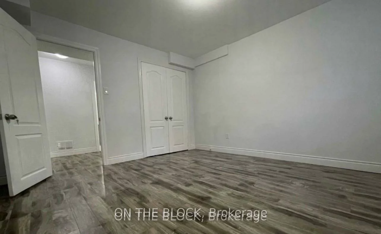 362, North Park Blvd, 1008 - GO Glenorchy, Oakville