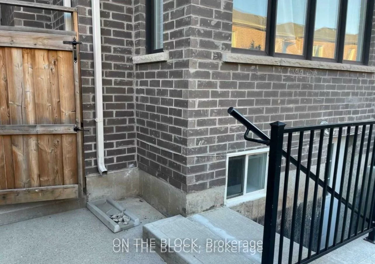 362, North Park Blvd, 1008 - GO Glenorchy, Oakville